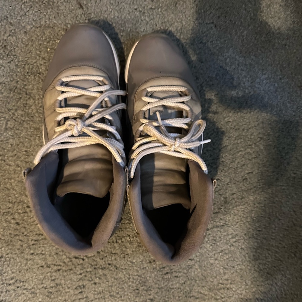 Cool grey 11s 2021